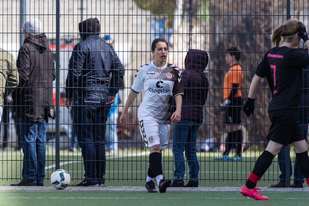 Bild 57 - B-Juniorinnen St.Pauli - C-Juniorinnen SV Steinhorst : Ergebnis: 1:2